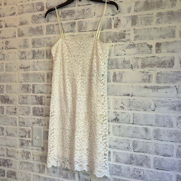 Zara Lace Floral Ivory Mini Dress Women's Sz L Spaghetti Strap Graduate Stretch - Picture 2 of 7